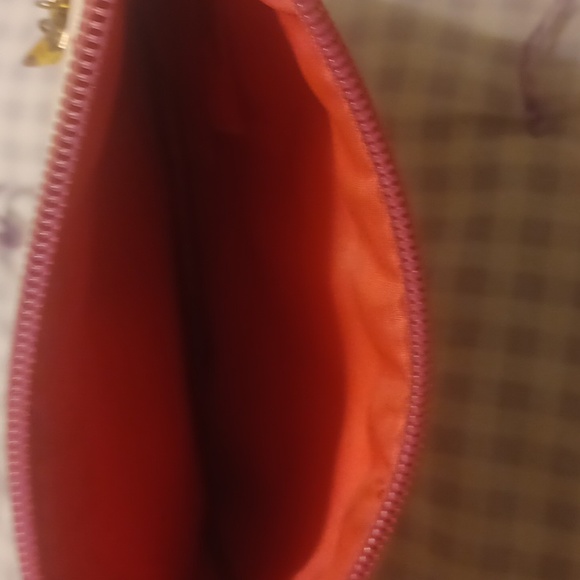 Juicy Coture clutch - Picture 3 of 5